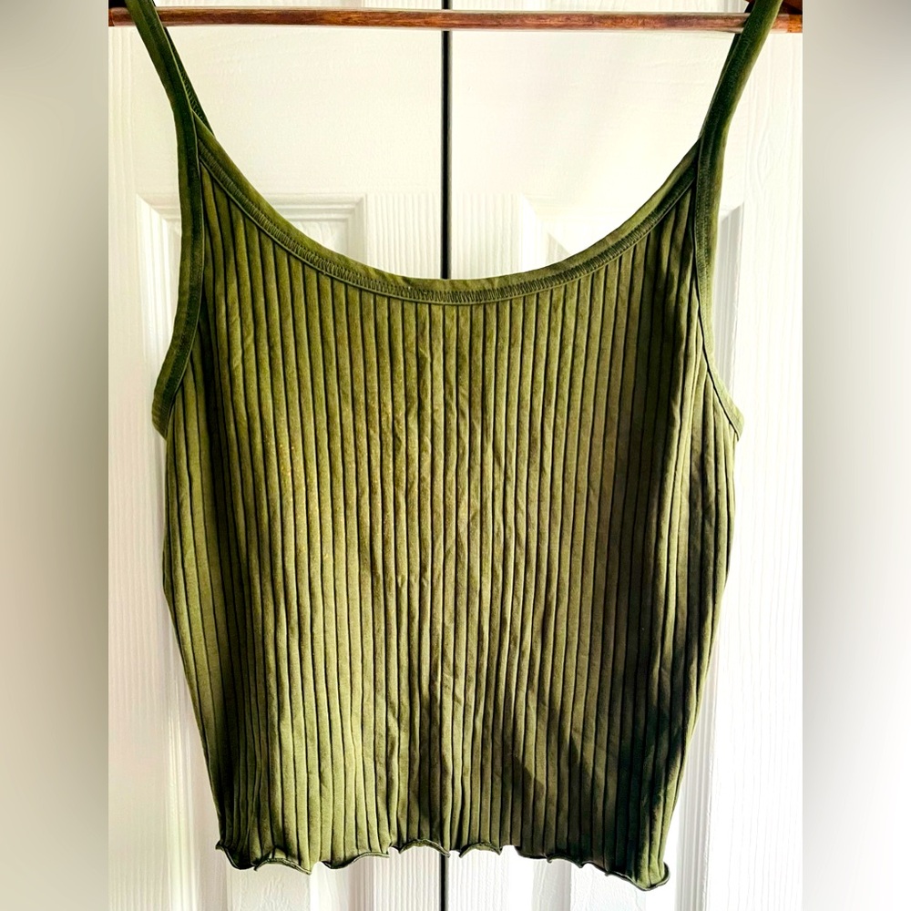 Old Navy Cropped Ribbed Tank NWT